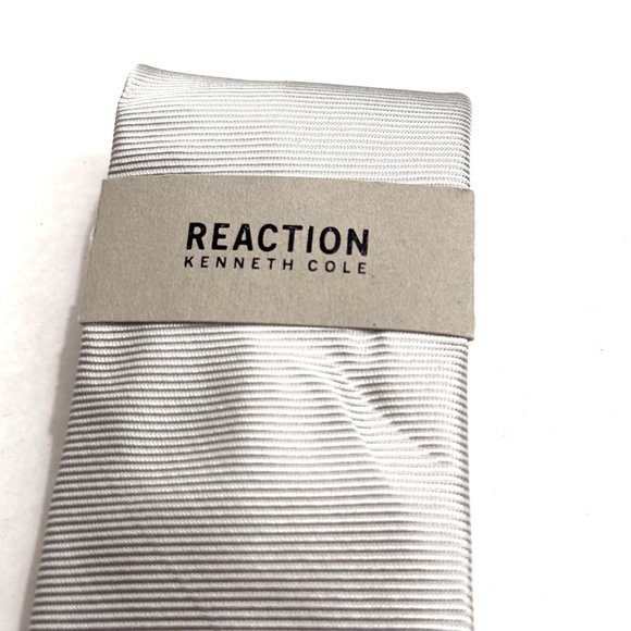 Mens Silver Kenneth Cole Reaction Classic Spring Solid Tie 100% Silk Business - Picture 3 of 5